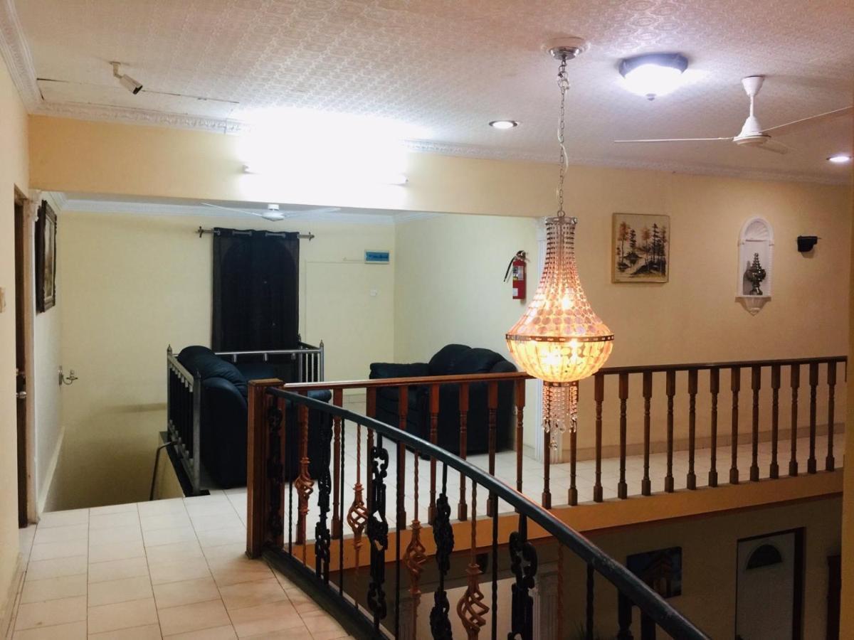 Hotel Senthil Complex à Jaffna Extérieur photo