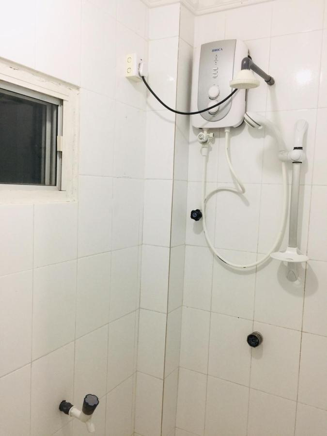 Hotel Senthil Complex à Jaffna Extérieur photo