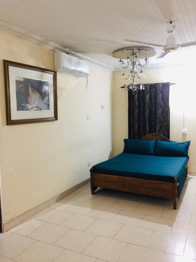 Hotel Senthil Complex à Jaffna Extérieur photo